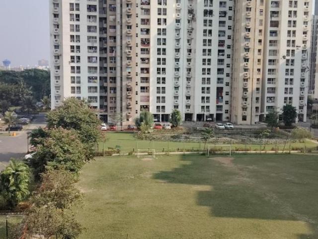 Flat for rent in Uniworld City, New Town