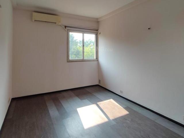 Flat for rent in Uniworld City, New Town