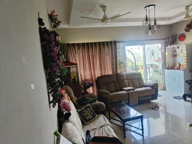 Flat for rent in Block IIIB, New Town