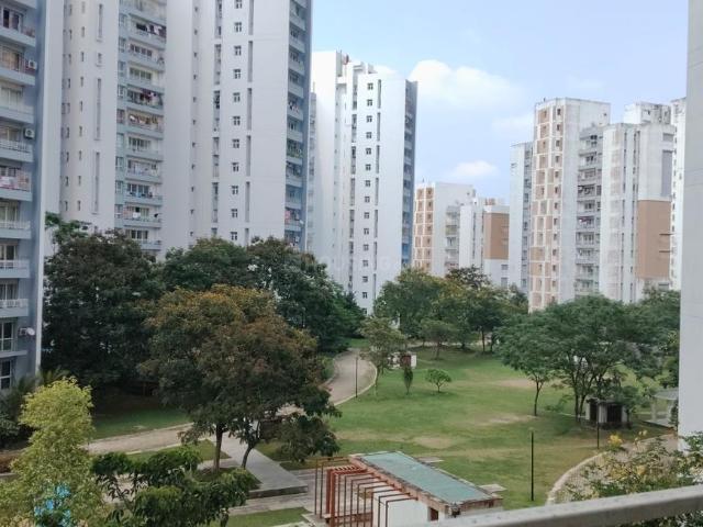 Flat for rent in Uniworld City, New Town