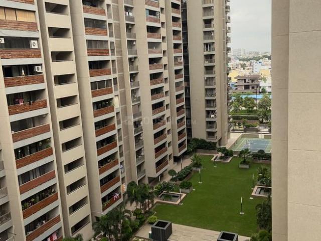 Flat for rent in Madya