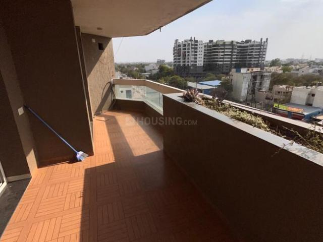 Flat for rent in Madya
