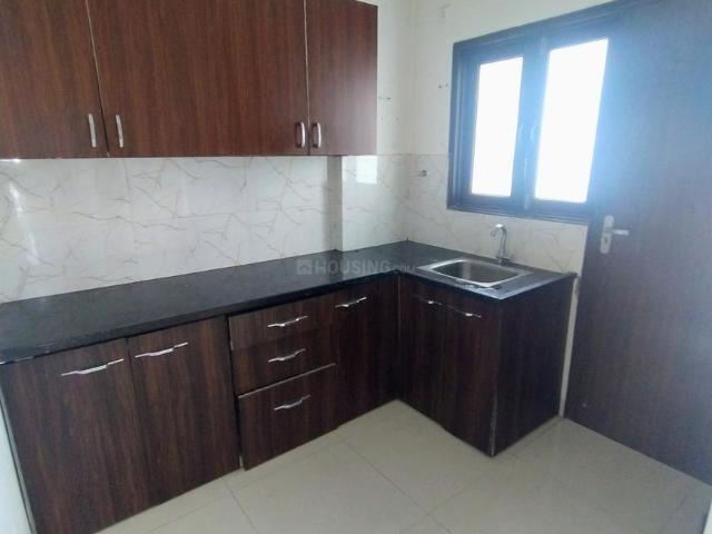 Flat for rent in Madya