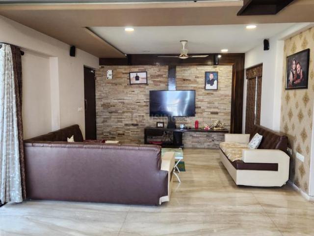 Flat for sale in Madya