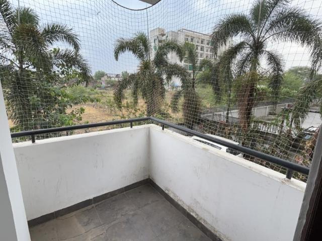 Flat for sale in Madya