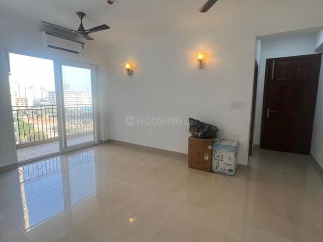 Flat for rent in Noida
