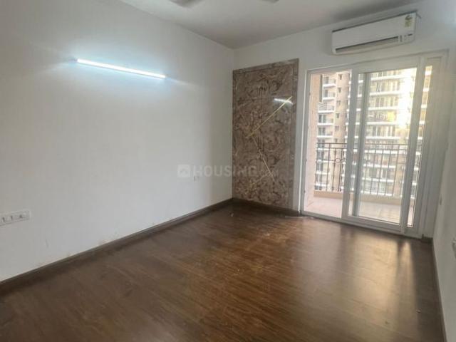 Flat for rent in Noida