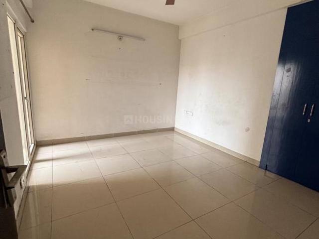 Flat for rent in Noida