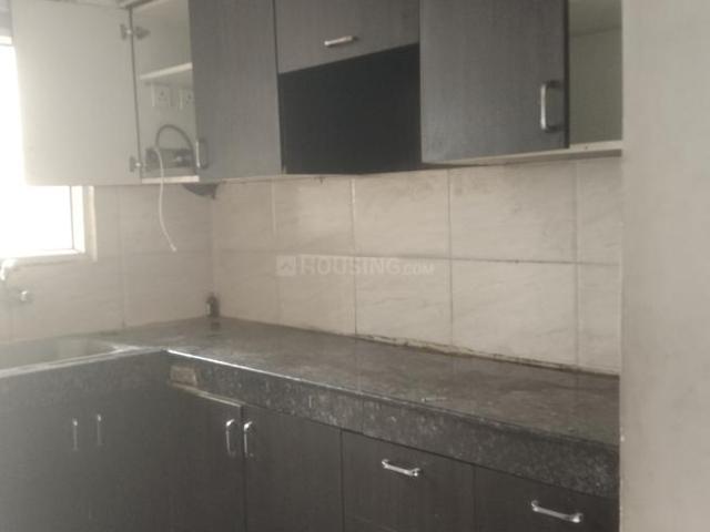 Flat for rent in Noida