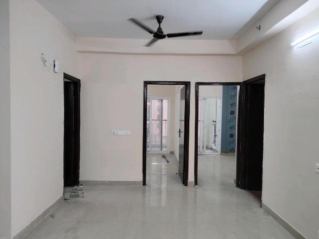 Flat for rent in Amrapali Dream Valley, Gautam Buddha Nagar