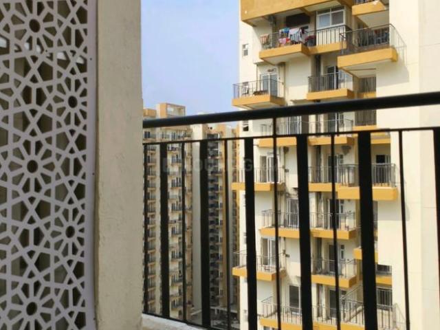 Flat for rent in Apex Splendour, Gautam Buddha Nagar