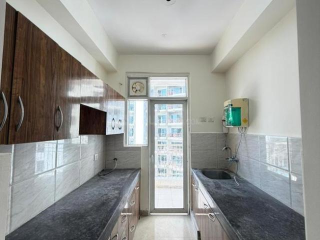 Flat for rent in Gautam Buddha Nagar, Uttar Pradesh
