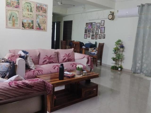 Flat for rent in JKG Palm Court, Gautam Buddha Nagar