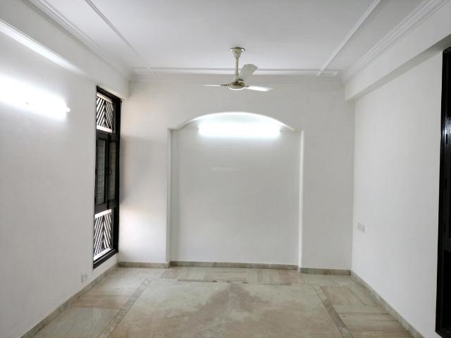Flat for sale in South West Delhi, Deri