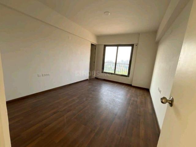 Flat for rent in Sarkhej, Gujarat