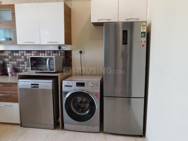 Flat for rent in Khar, Mumbai