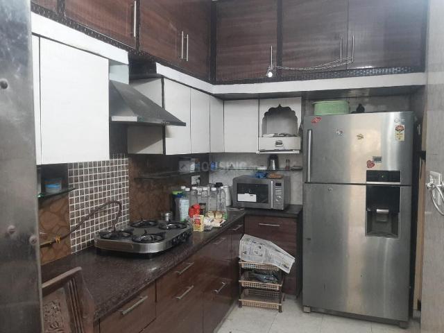 Flat for rent in West Delhi, Deri