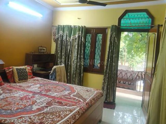 Flat for rent in West Delhi, Deri