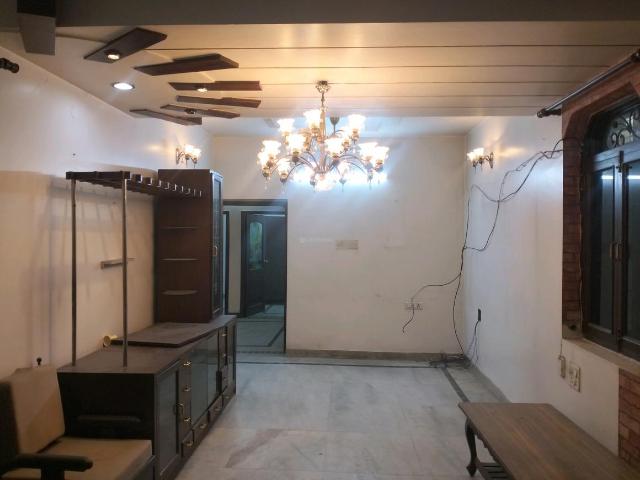 Flat for rent in Paschim Vihar, Delhi
