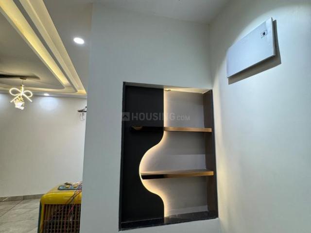 Flat for rent in West Delhi, Deri