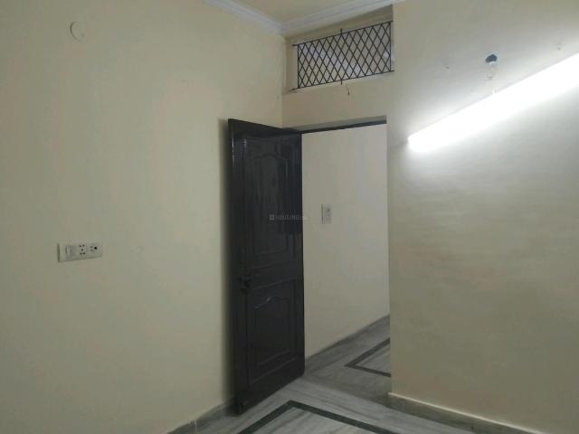 Flat for rent in Paschim Vihar, Delhi
