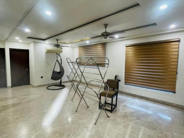 Flat for sale in West Delhi, Deri