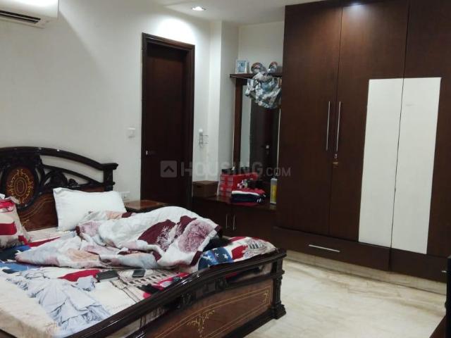 Flat for sale in West Delhi, Deri