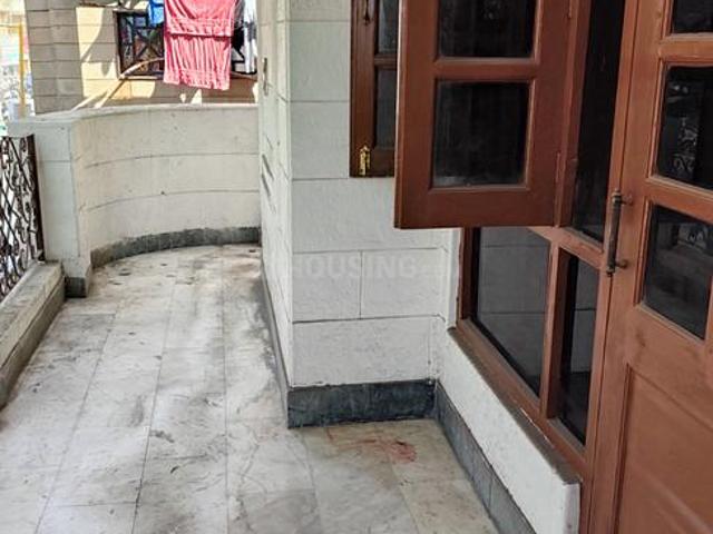 Flat for sale in West Delhi, Deri