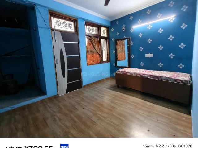 Flat for sale in West Delhi, Deri
