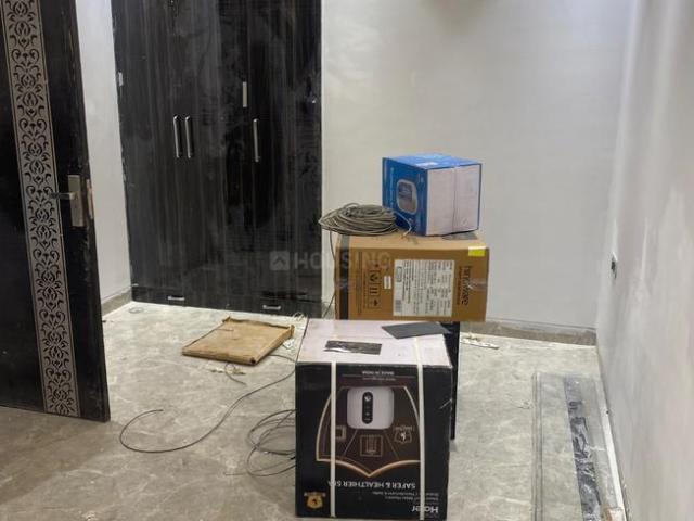 Flat for rent in East Delhi, Deri