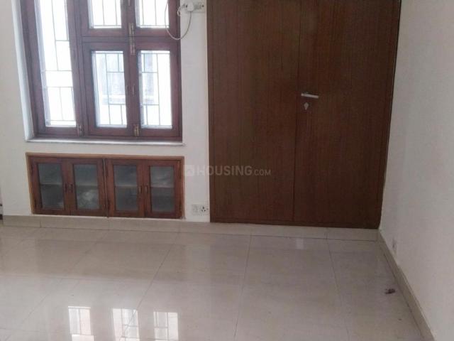 Flat for rent in East Delhi, Deri