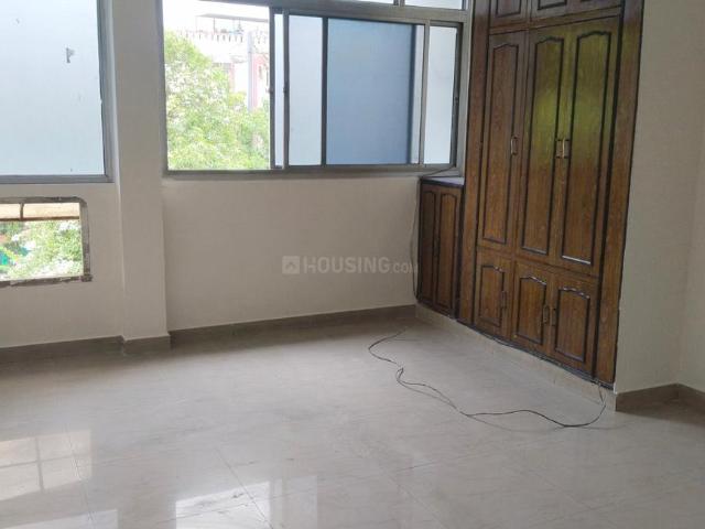 Flat for rent in East Delhi, Deri