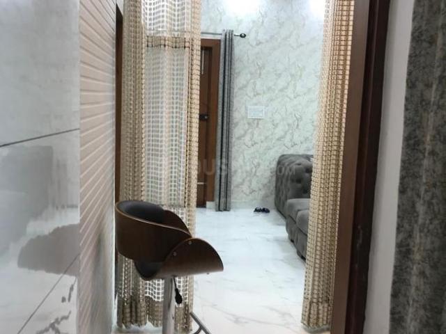 Flat for rent in East Delhi, Deri