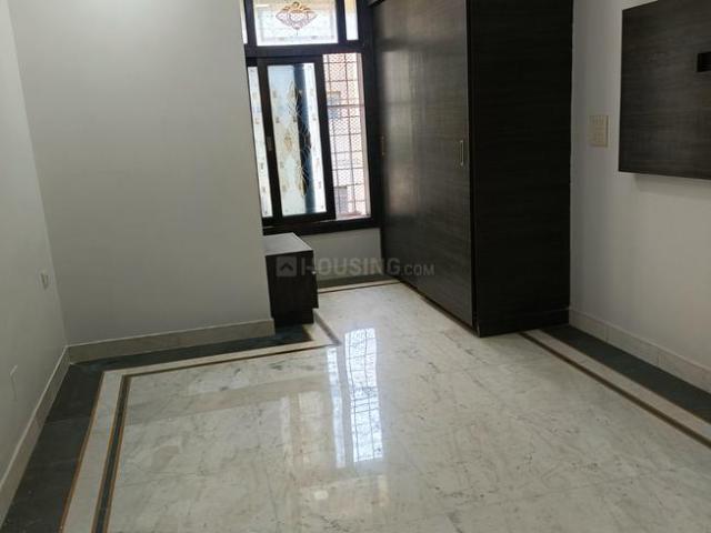 Flat for sale in East Delhi, Deri