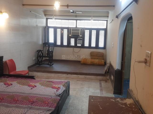 Flat for sale in East Delhi, Deri