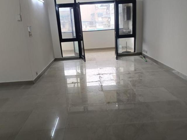 Flat for sale in East Delhi, Deri
