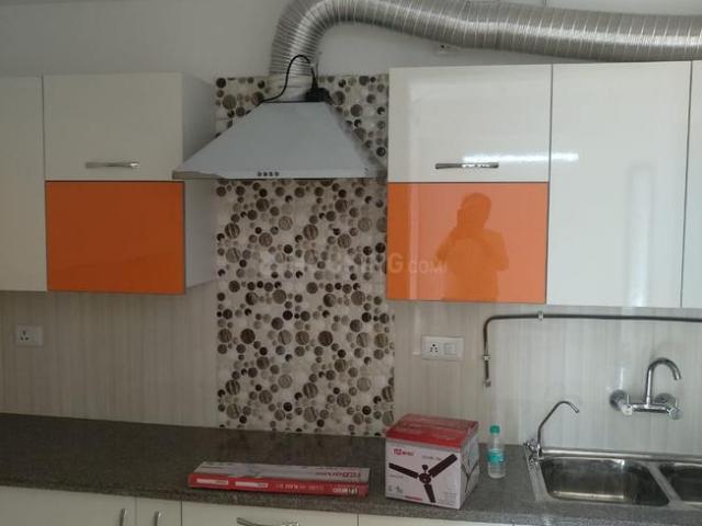 Flat for rent in Madya