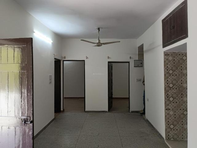 Flat for rent in North West Delhi, Deri