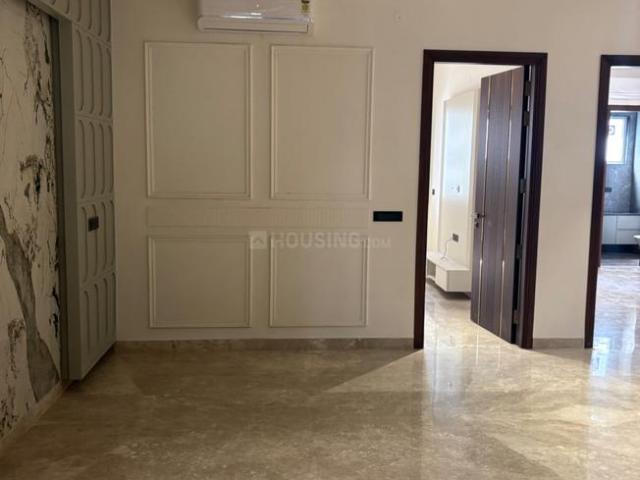 Flat for sale in North West Delhi, Deri