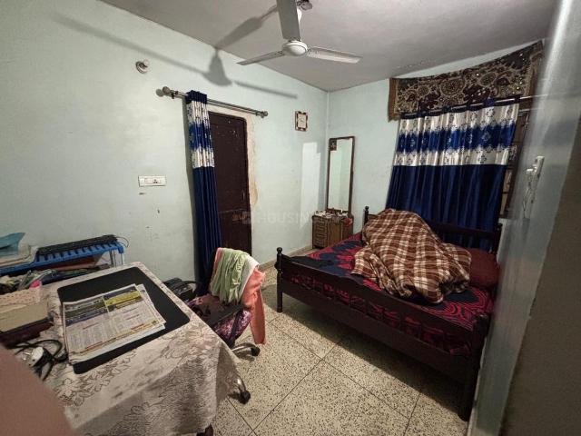 Flat for sale in North West Delhi, Deri