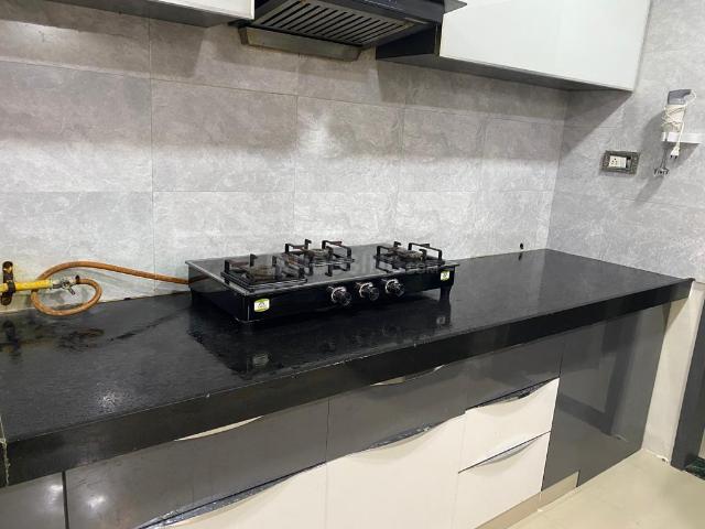 Flat for rent in Sarkhej, Gujarat