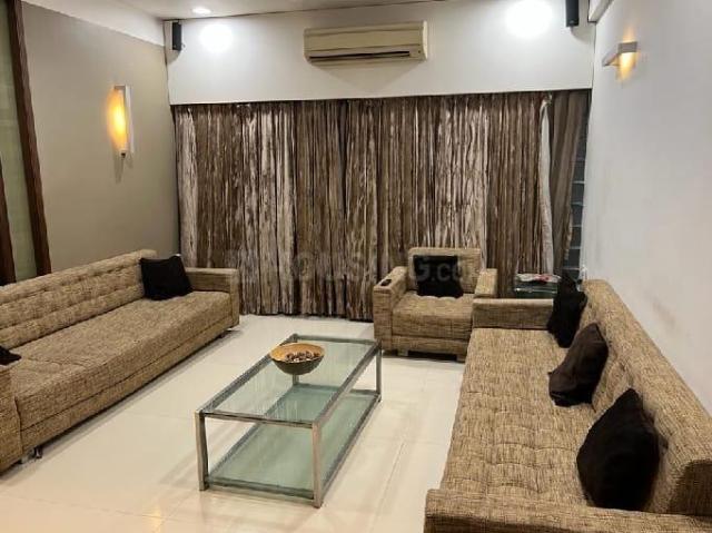 Flat for rent in Sarkhej, Gujarat