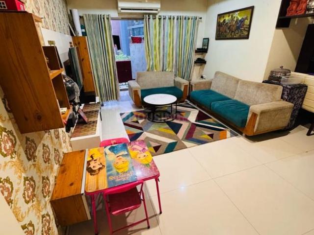 Flat for rent in Sarkhej, Gujarat