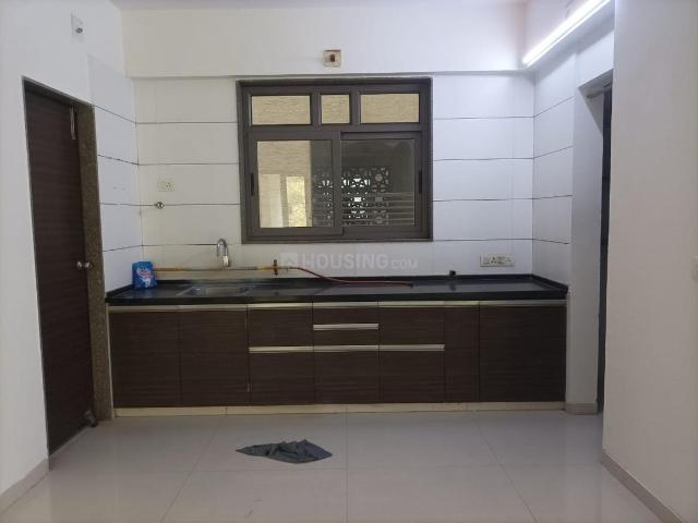 Flat for rent in Sarkhej, Gujarat