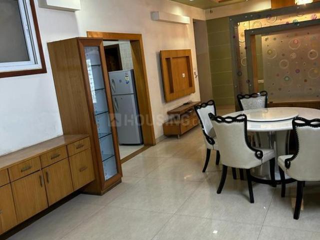 Flat for rent in Sarkhej, Gujarat