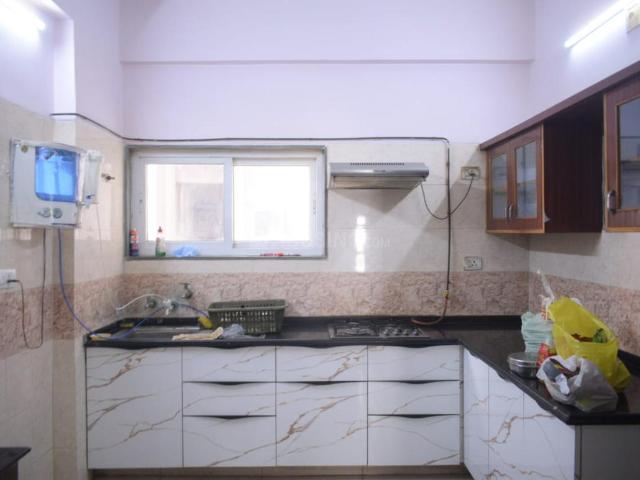Flat for rent in Sarkhej, Gujarat