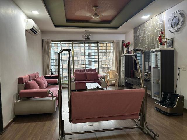 Flat for rent in Sarkhej, Gujarat
