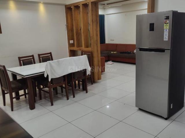 Flat for rent in Sarkhej, Gujarat