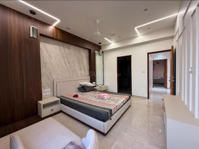 Flat for rent in Sarkhej, Gujarat