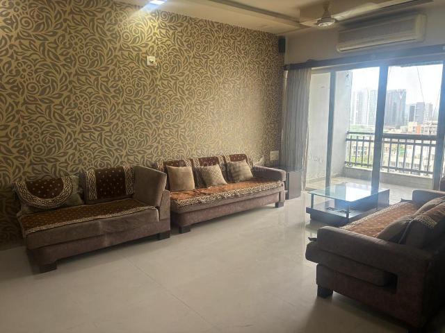 Flat for rent in Sarkhej, Gujarat